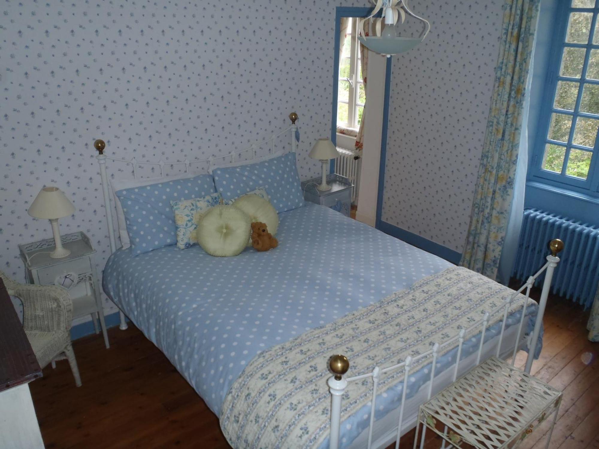 Chambres D'Hotes Belle Vallee 돔프롱 외부 사진